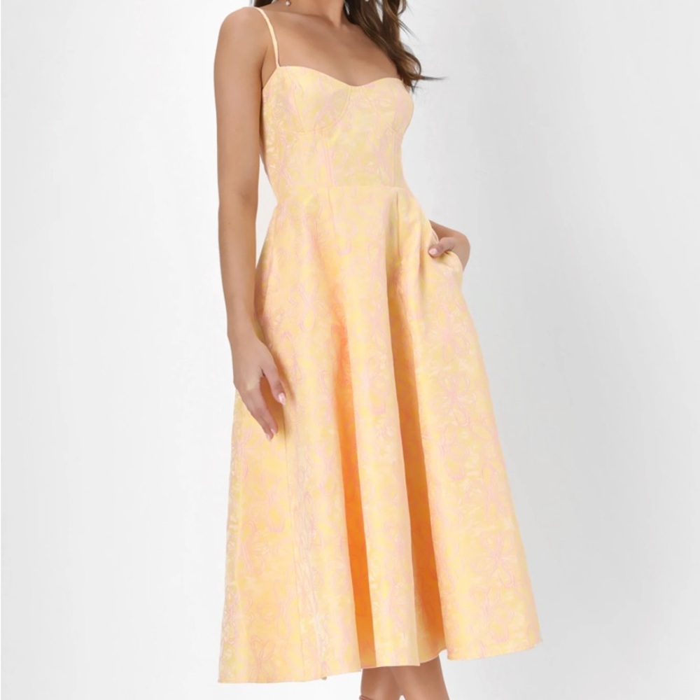 Lulu's size small floral dress